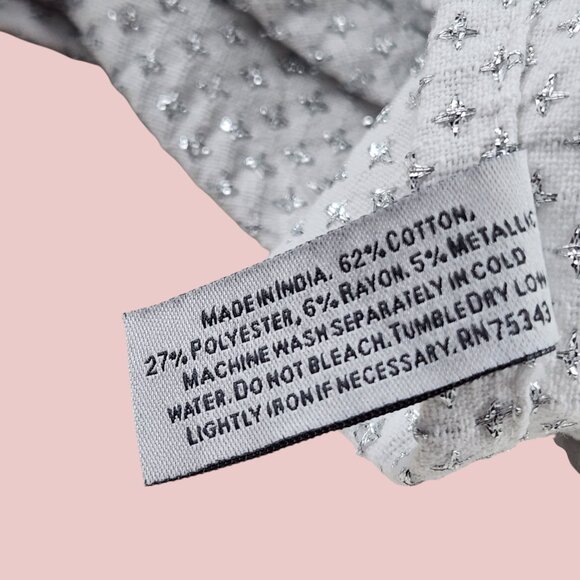 Rachel Ashwell Tablecloth Round White Metallic Silver Stars Holiday Chic 66" Dia - Picture 4 of 7